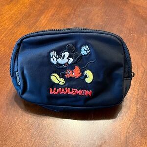 NWT DISNEY Lululemon Everywhere Belt Bag 1L Mickey Mouse Black Red White Fanny